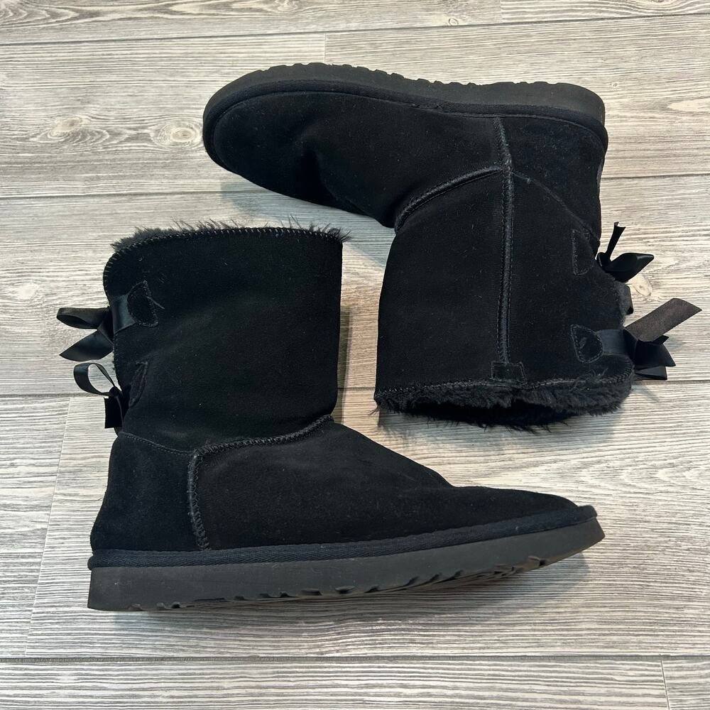 UGG Bailey Bow II Black Boot Size 11 NWOT Sheepskin